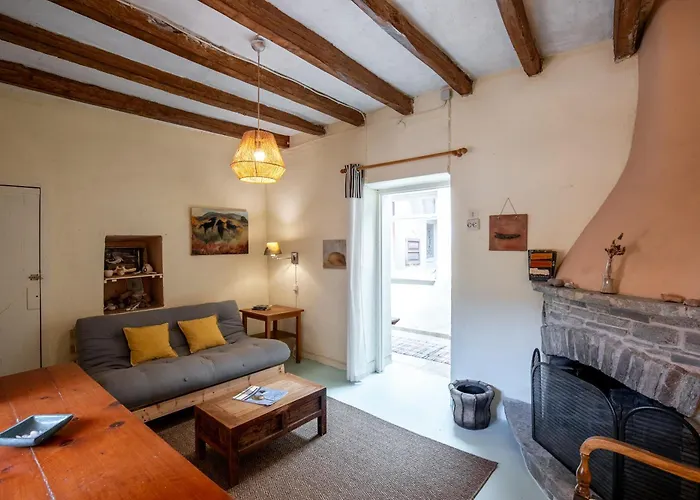 Magaya Ferienhaus Parasporos