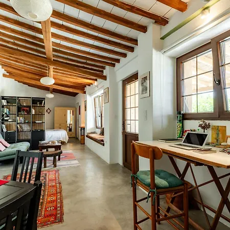 Semesterbostad Magaya *